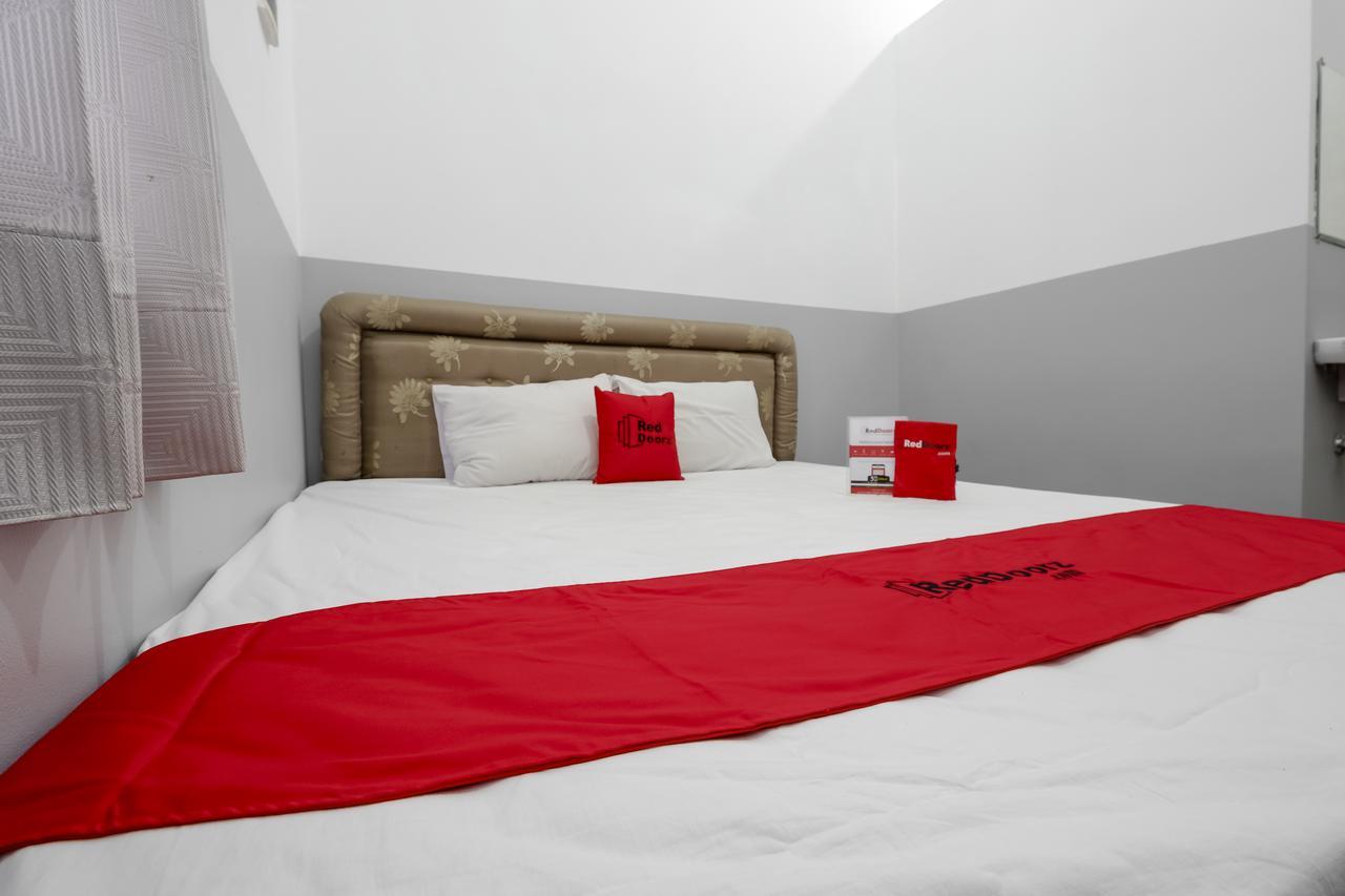 Reddoorz @ Prambanan Timur Raya Semarang Exterior foto